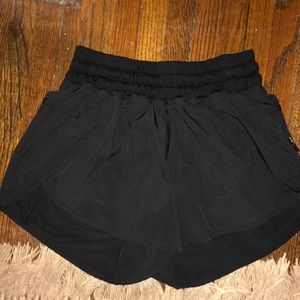Lulu lemon size 4 shorts